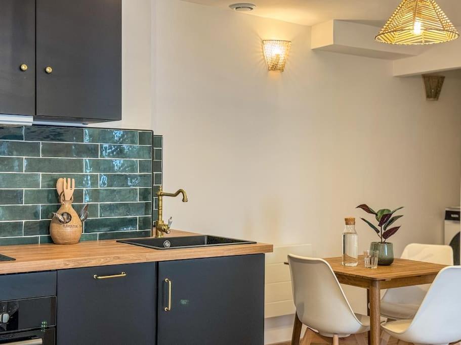 Elegance Au Coeur De Tarbes Apartment Exterior photo