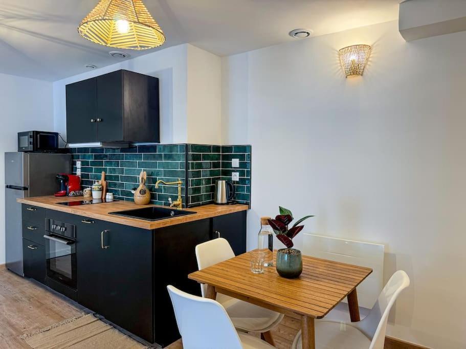 Elegance Au Coeur De Tarbes Apartment Exterior photo